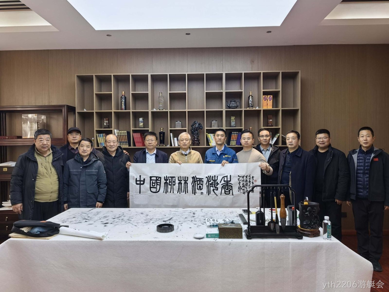  中国文化产业战略协会副主席李羊民一行莅临yth2206游艇会参观交流