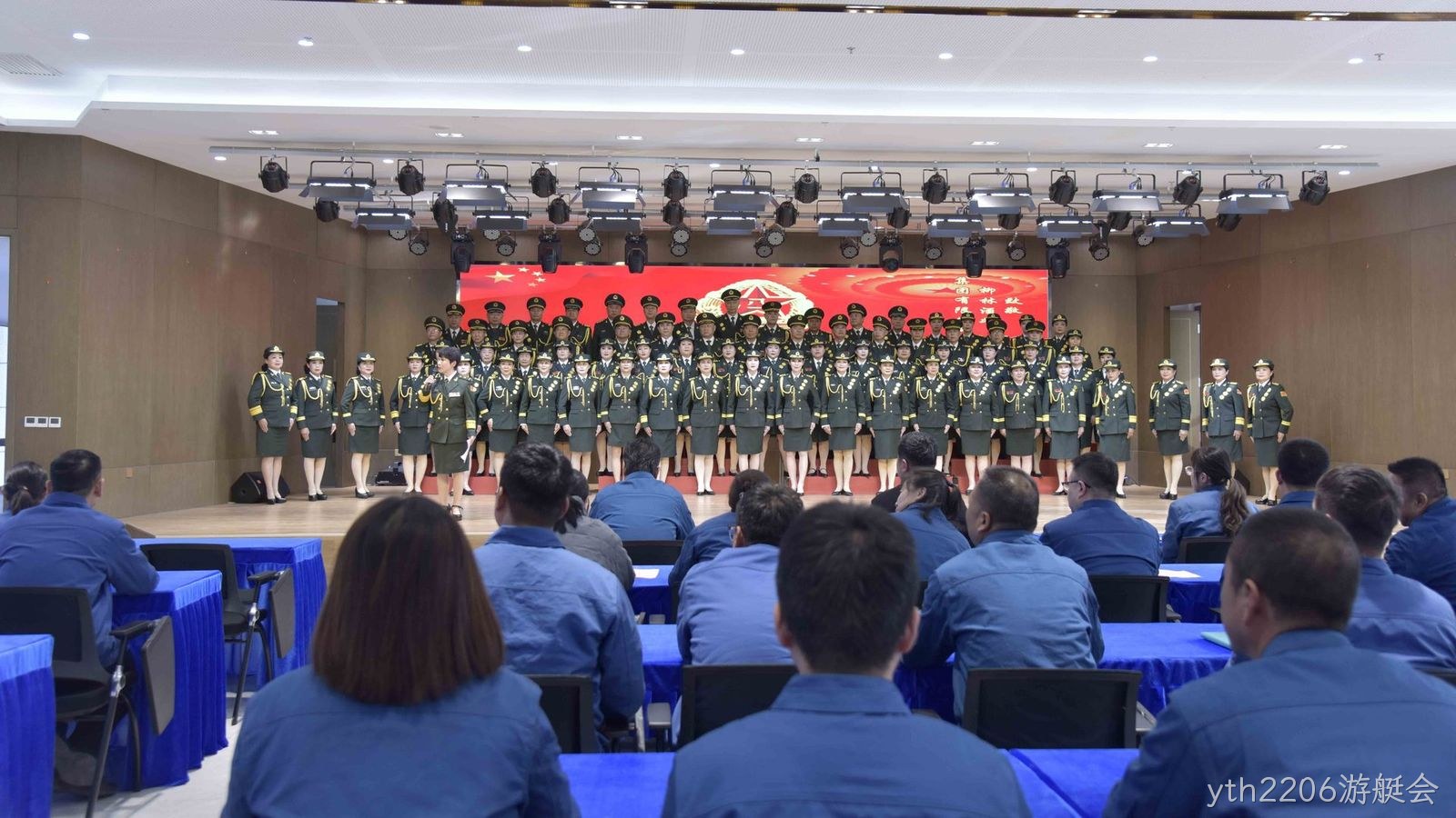 西安军旅情艺术团莅临yth2206游艇会慰问演出参观交流